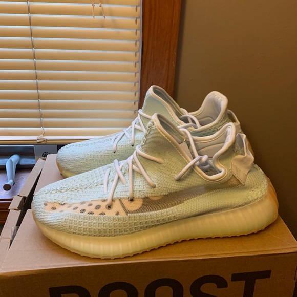 Hyperspace V2 Yeezy 350